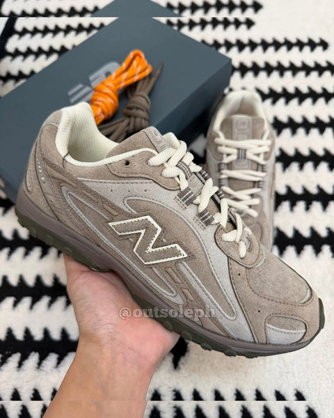 NB204L 'Mushroom Arid Stone' For Men & Women
